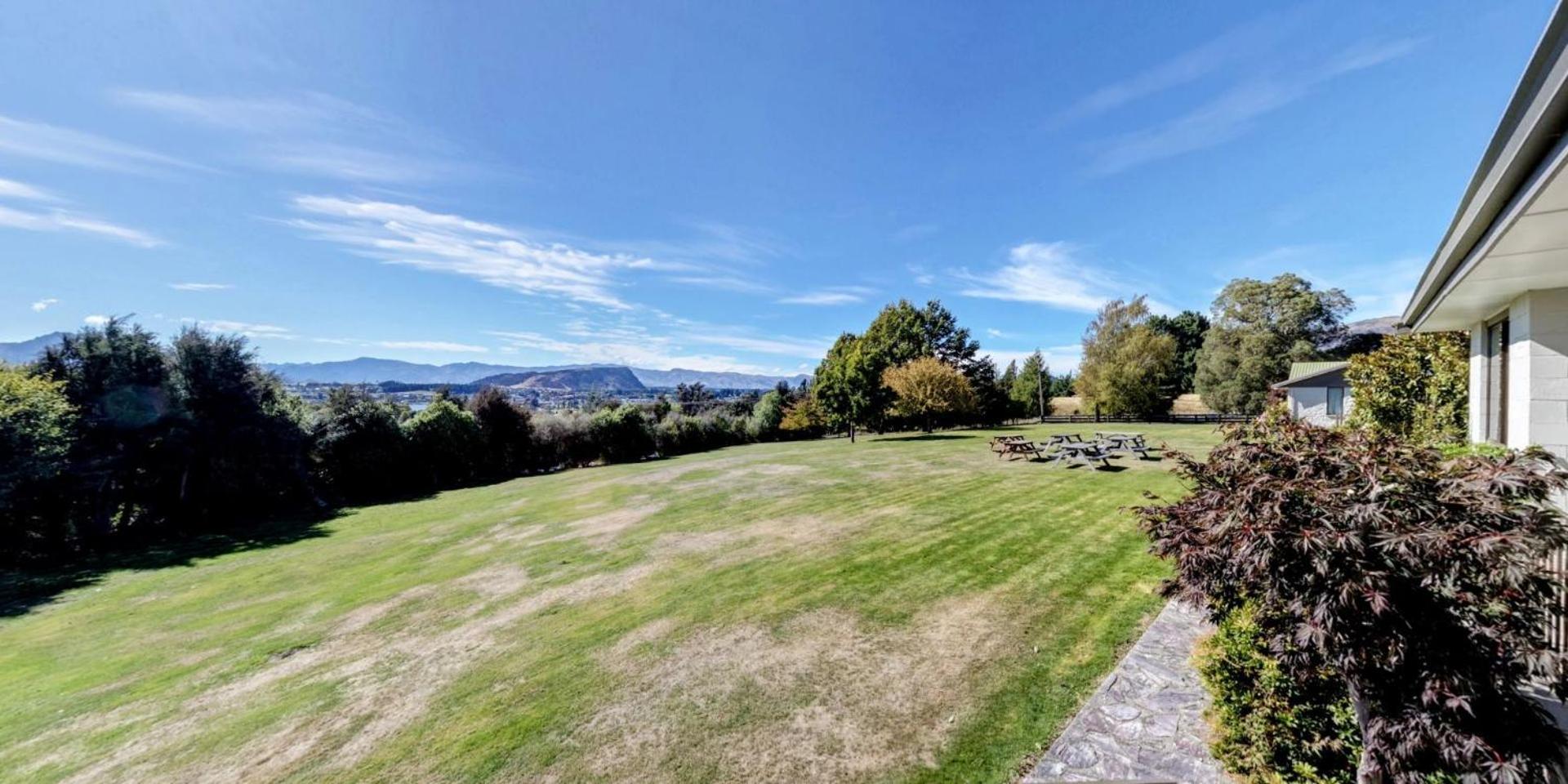 Wanaka Top 10 Holiday Park Exterior foto
