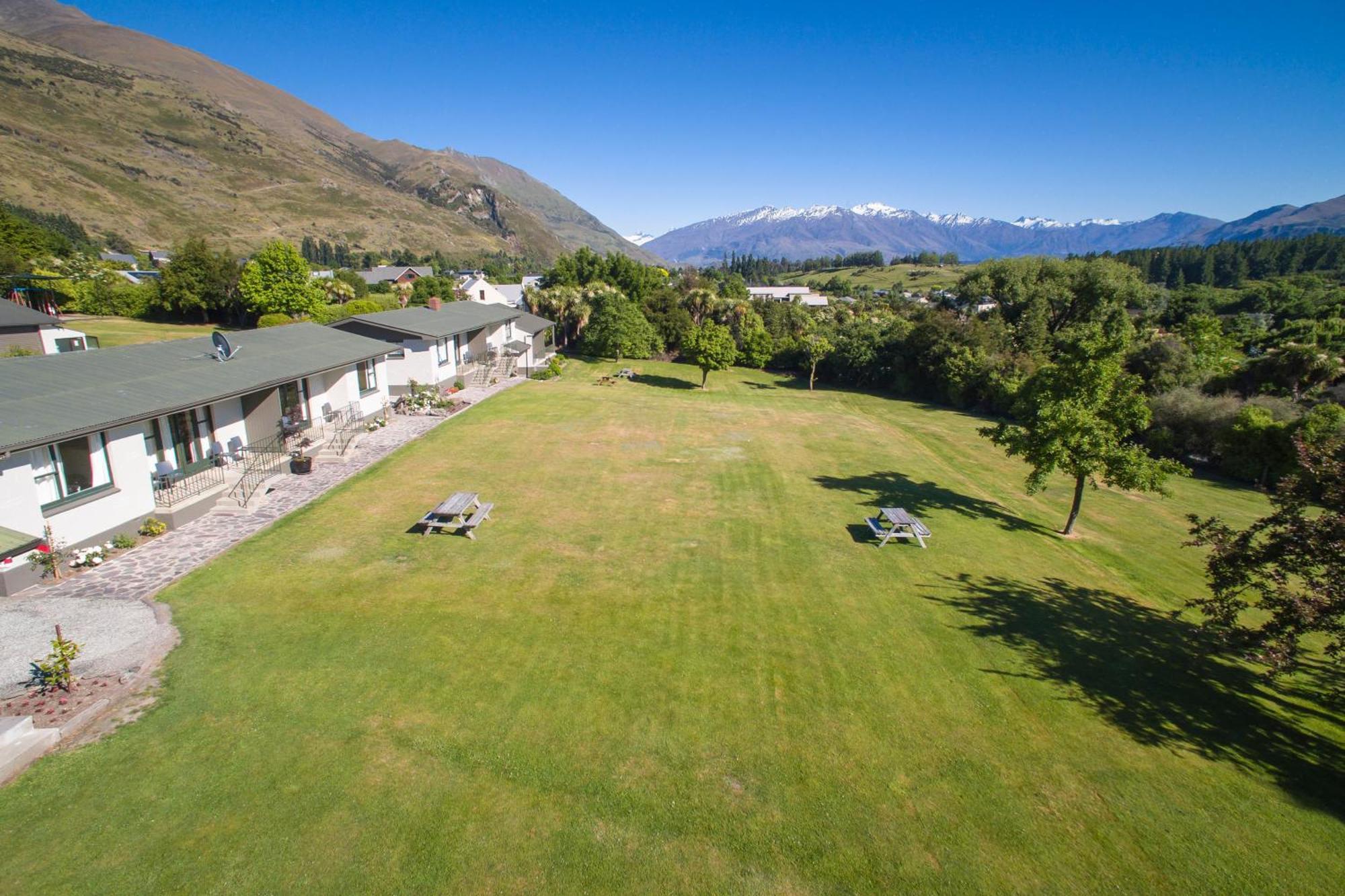 Wanaka Top 10 Holiday Park Exterior foto